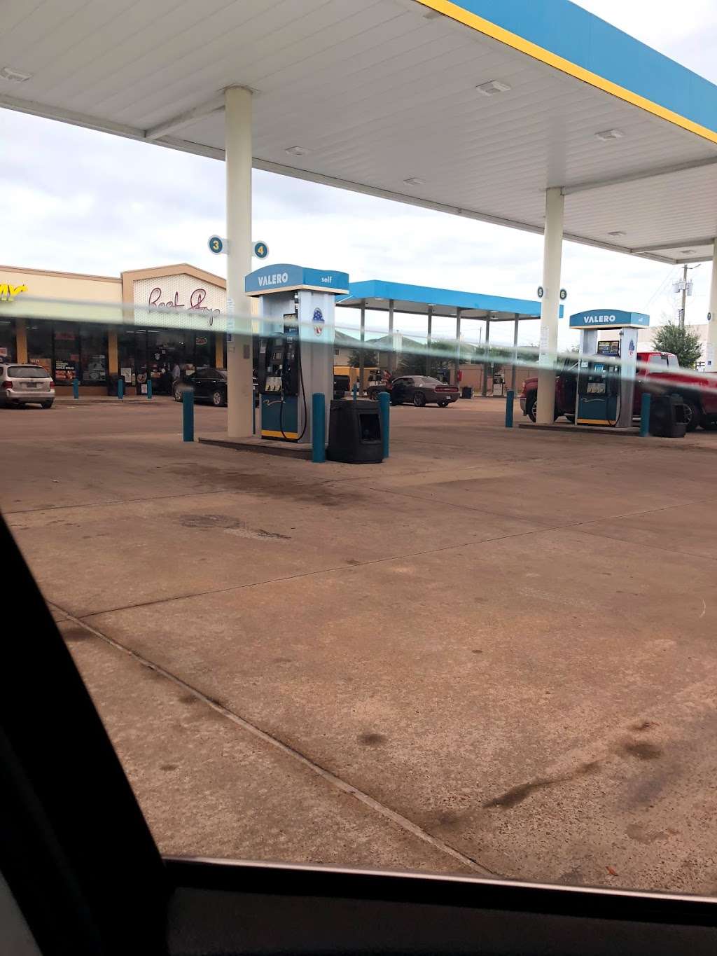 Valero | Houston, TX 77040, USA