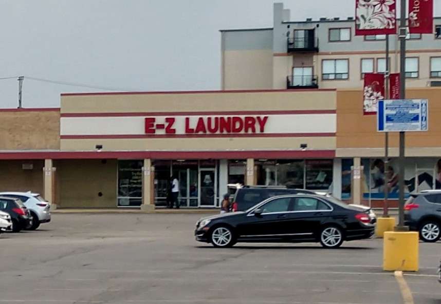 E-Z Laundry | 7558 N Western Ave, Chicago, IL 60645, USA | Phone: (773) 338-3142