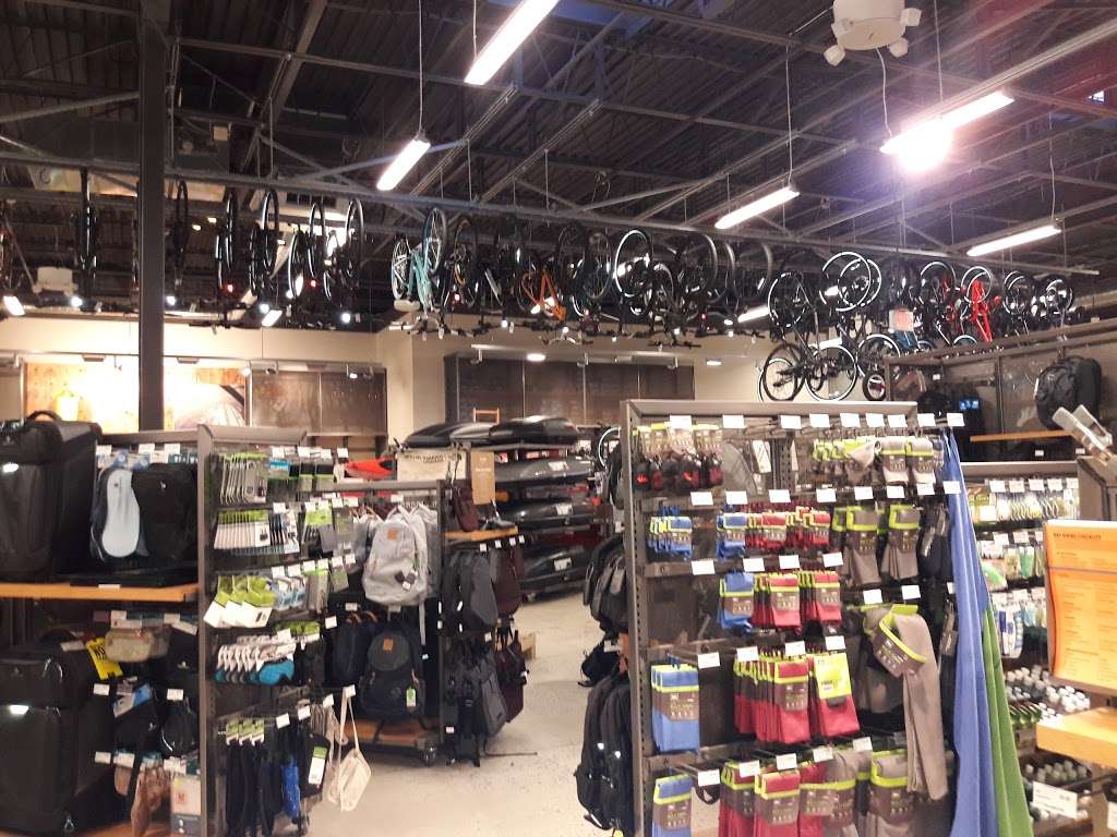 REI | 3371 Us Highway 1 #34, Lawrenceville Rd, Lawrence Township, NJ 08648, USA | Phone: (609) 750-1938