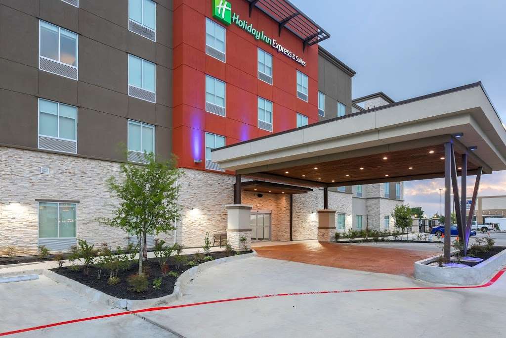 Holiday Inn Express & Suites Houston - Hobby Airport Area | 9185 Gulf Fwy, Houston, TX 77017 | Phone: (713) 944-4120