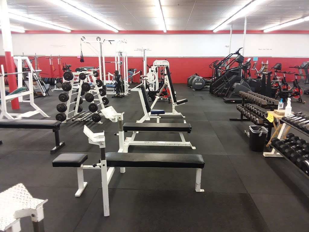 Lords Gym | 74 E Forrest Ave, Shrewsbury, PA 17361 | Phone: (717) 235-7474