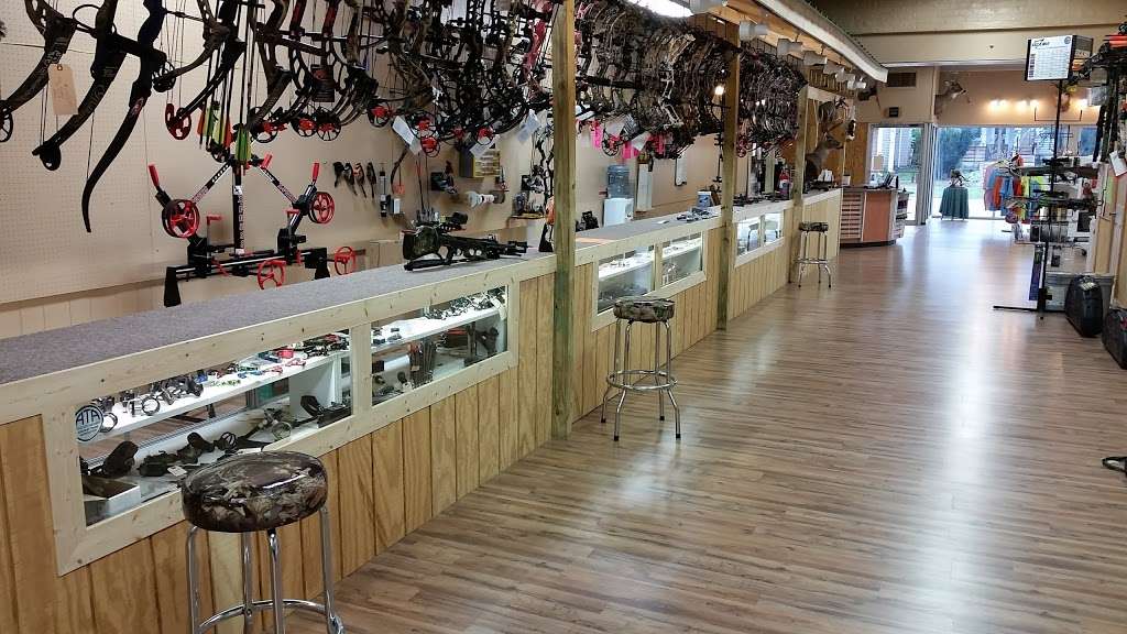 Cutting Edge Sporting Goods-In | 1305 N Lincoln St, Greensburg, IN 47240, USA | Phone: (812) 560-4208