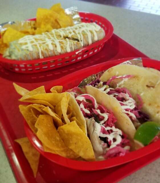 Piñata Taqueria | 4210 Park Rd, Sea Isle City, NJ 08243 | Phone: (609) 478-8288