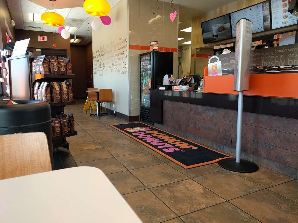 Dunkin | 705 E Baltimore St, Greencastle, PA 17225, USA | Phone: (717) 643-1247