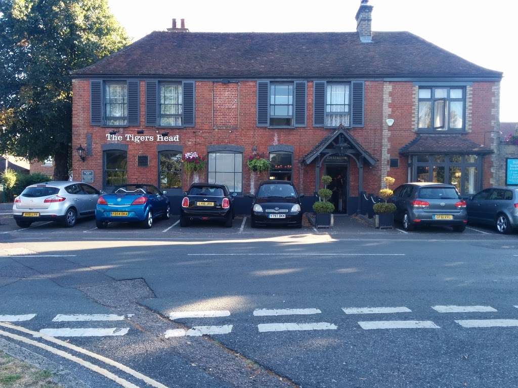 Tigers Head | Watts Ln, Chislehurst BR7 5PJ, UK | Phone: 020 8467 3070