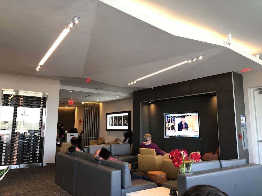 Air Canada Business Class Maple Leaf Lounge | Terminal 6, World Way, Los Angeles, CA 90045 | Phone: (888) 247-2262