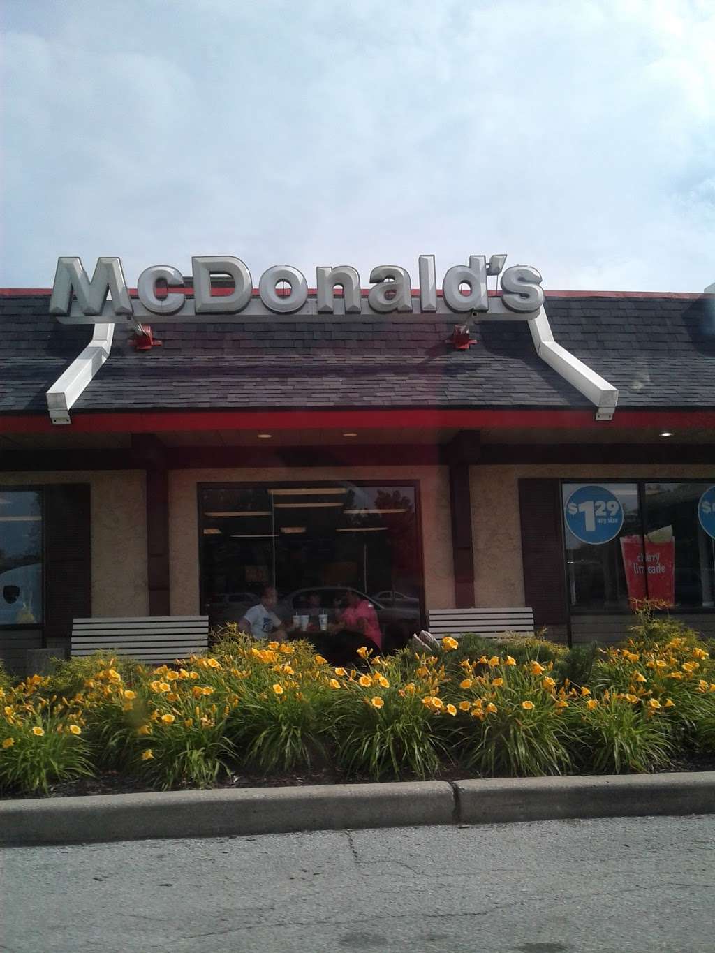 McDonalds | 6701 Front St, Kansas City, MO 64120 | Phone: (816) 241-2450