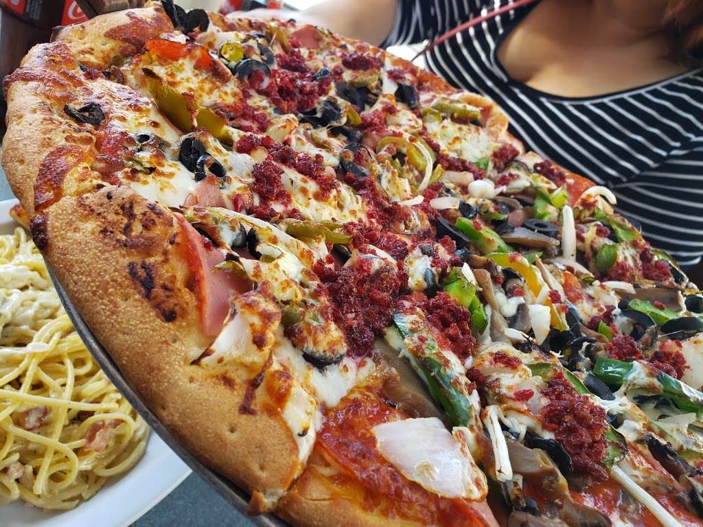 Pacifico Pizza | Av Del Pacifico 820, Playas, Monumental, 22504 Tijuana, B.C., Mexico | Phone: 664 609 6680