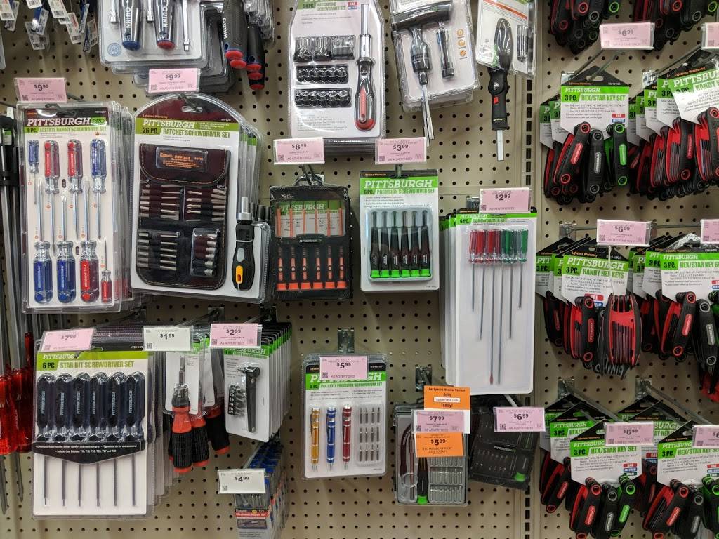 Harbor Freight Tools | 433 W Lake Mead Pkwy, Henderson, NV 89015, USA | Phone: (702) 564-0114