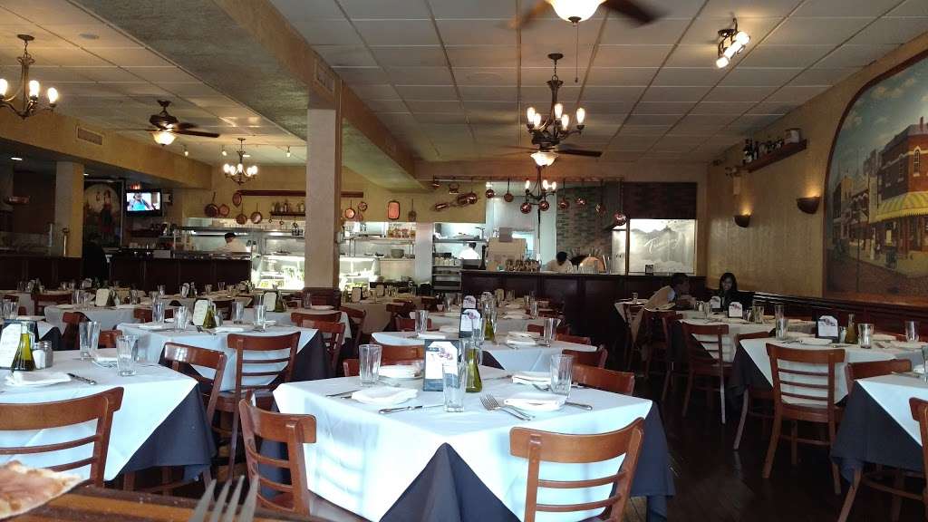 Tuscany Taylor | 1014 W Taylor St, Chicago, IL 60607, USA | Phone: (312) 829-1990