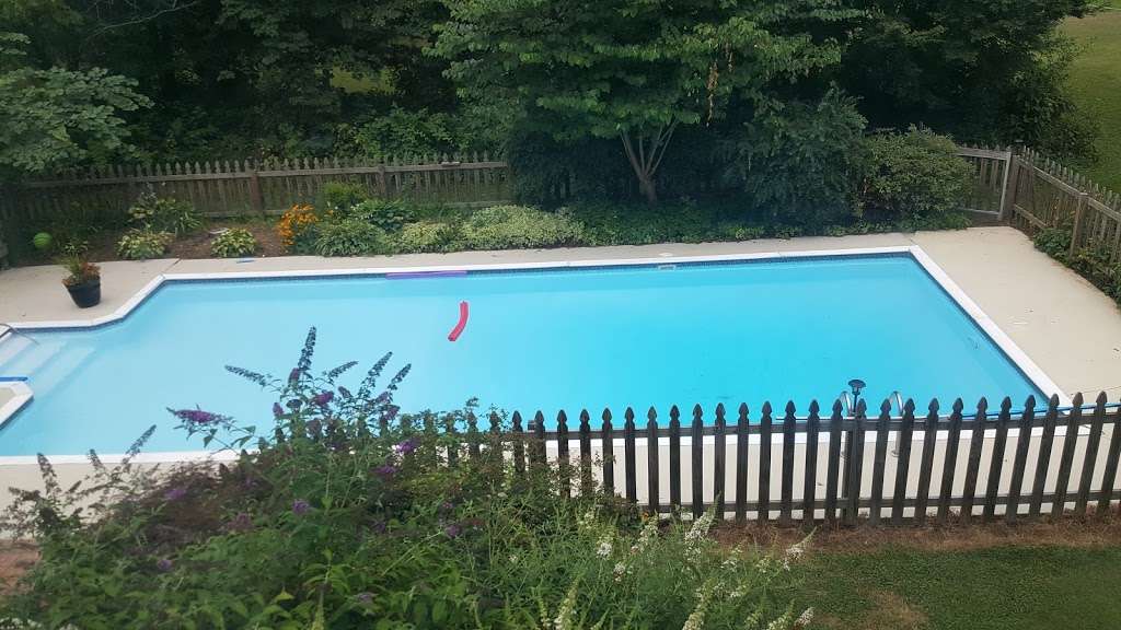 Hidden Hollow Farm Vacation Rentals | 6535 Hidden Hollow Ln, Warrenton, VA 20187, USA | Phone: (540) 347-7808