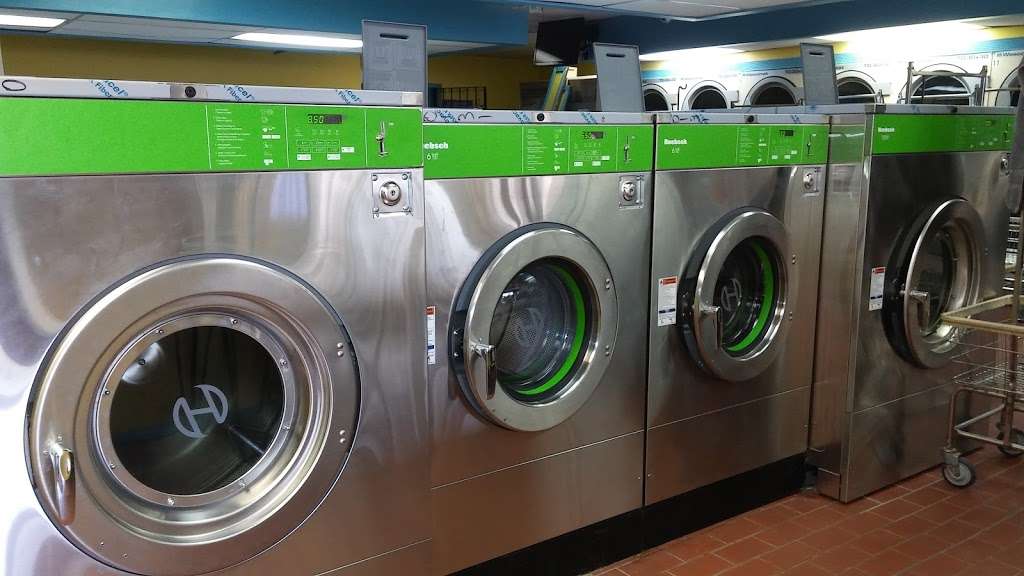 Acadia Coin Laundry | 19525 NW 57th Ave, Opa-locka, FL 33055, USA | Phone: (786) 440-5953