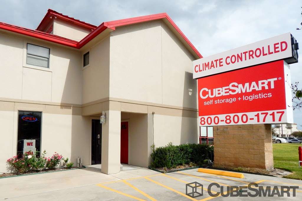CubeSmart Self Storage | 10401 Broadway St, Pearland, TX 77584, USA | Phone: (713) 436-2200