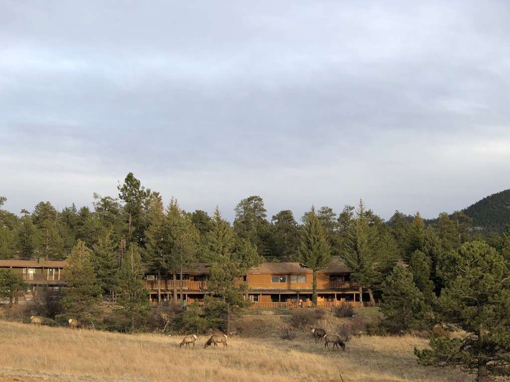 Estes Lake Lodge | 1850 N St Vrain Ave, Estes Park, CO 80517, USA | Phone: (970) 779-7455