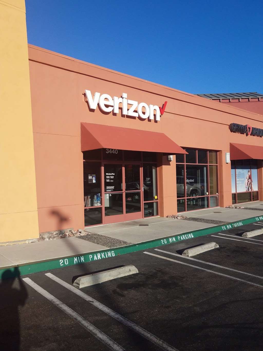 Verizon Authorized Retailer – Russell Cellular | 3440 Del Lago Blvd Ste A, Escondido, CA 92029 | Phone: (760) 480-6100