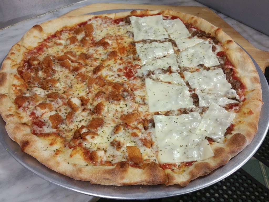 Giovannis cafe and pizzeria | 1306 Reading Ave, Boyertown, PA 19512, USA | Phone: (610) 367-4825