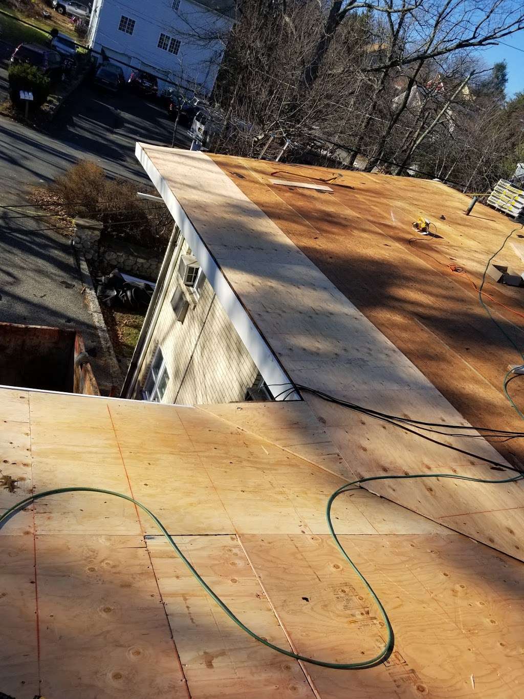 ALJ Home Improvement Inc - roofing contractor  | Photo 10 of 10 | Address: 648 Chestnut Ridge Rd, Spring Valley, NY 10977, USA | Phone: (845) 721-2273