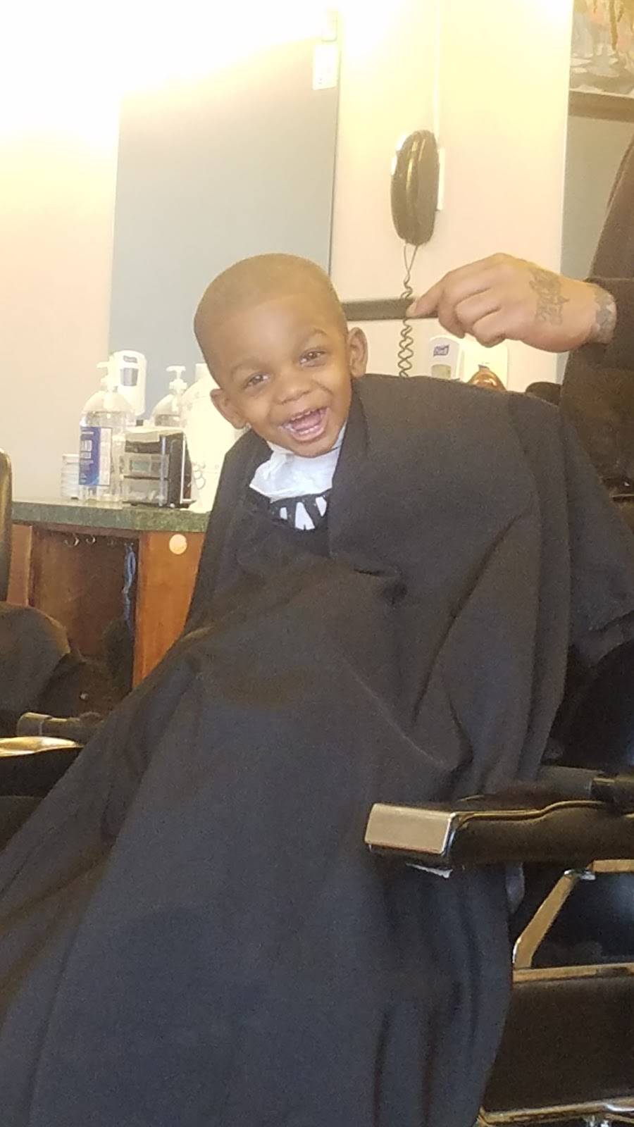 Professional Cutts & Styles | 5206 Brook Hill Shp Ctr, Richmond, VA 23227, USA | Phone: (804) 262-3500