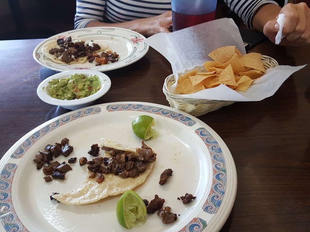 Jessies Mexican Seafood | 400 N Azusa Ave, Azusa, CA 91702 | Phone: (626) 969-9912