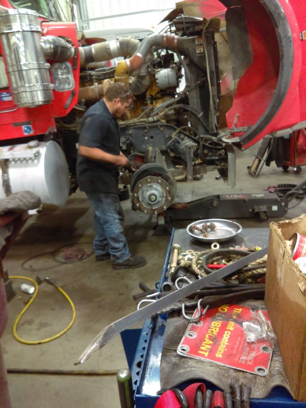 Inland Truck Parts & Service | 8801 NE Parvin Rd, Kansas City, MO 64161, USA | Phone: (816) 471-3154