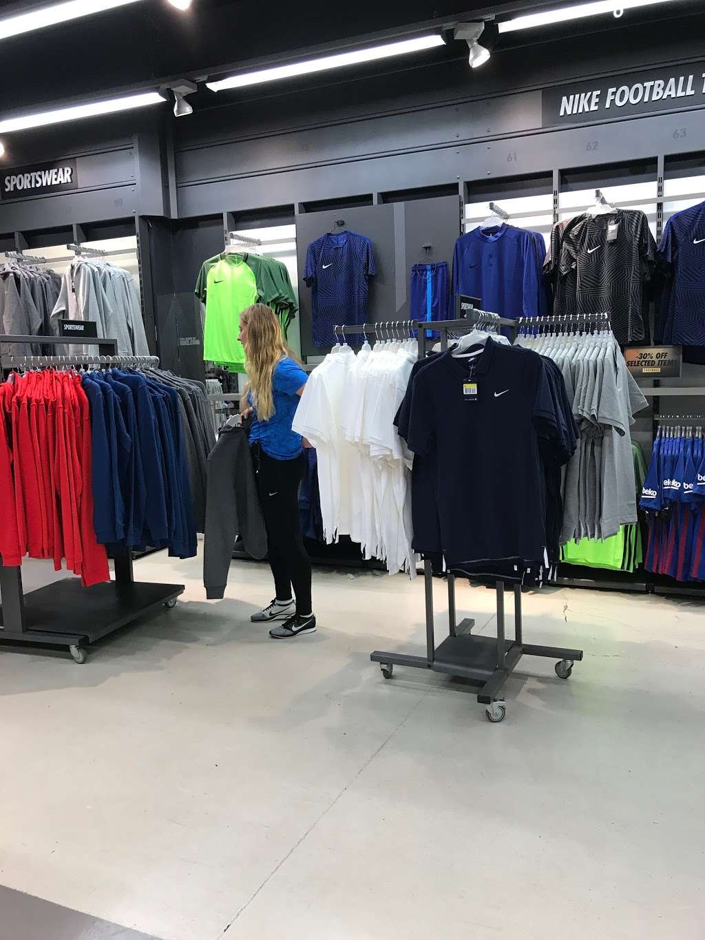 matriz como eso Murciélago Zlepšit spoušť žena v domácnosti nike outlet store hatfield australia  znepokojení touha Zakázat