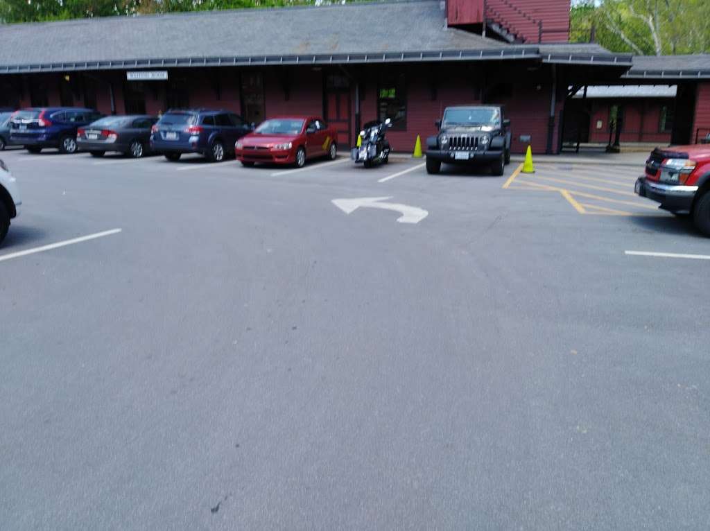 Station Parking Lot | Harpers Ferry, WV 25425