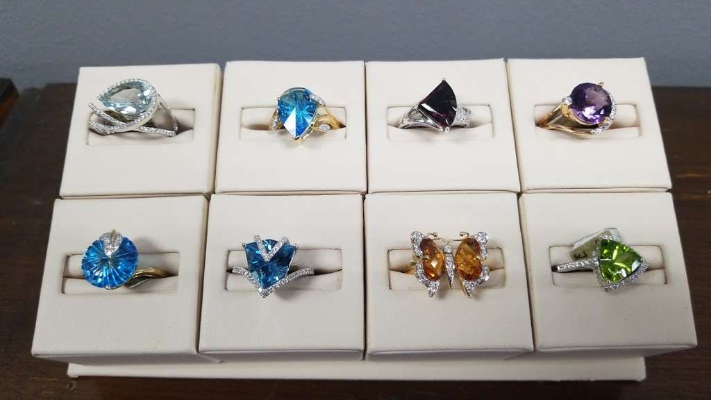 Houghtons Jewelers | 6626, 5386 W 34th St, Houston, TX 77092, USA | Phone: (713) 681-1125