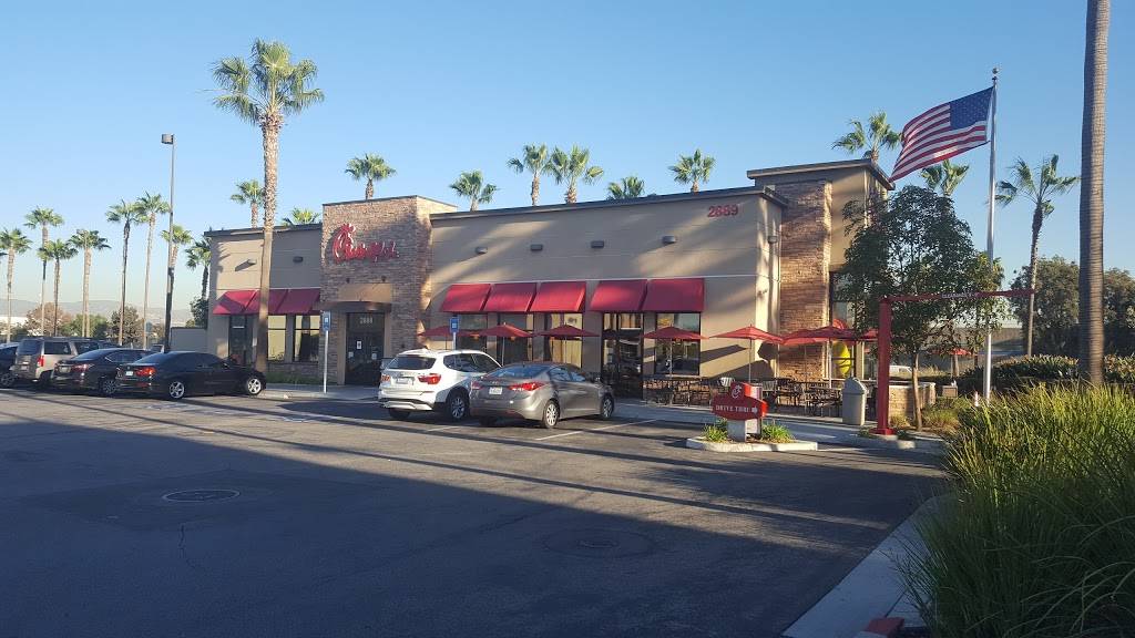 Chick-fil-A | 2889 Park Ave, Tustin, CA 92782, USA | Phone: (714) 258-1400