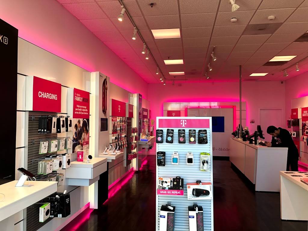 T-Mobile | 135 Ranch Dr, Milpitas, CA 95035 | Phone: (408) 956-8950