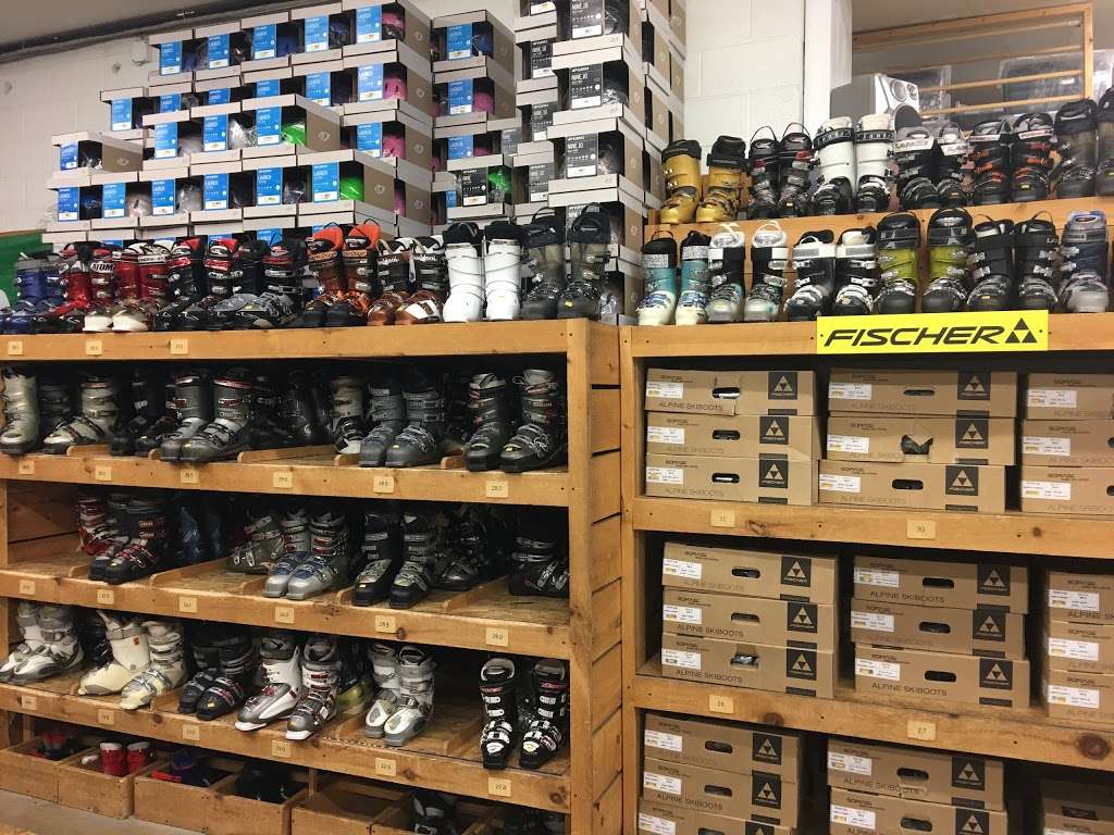 Baltimore Ski Warehouse | 7038 Aviation Blvd, Glen Burnie, MD 21061, USA | Phone: (410) 590-4604