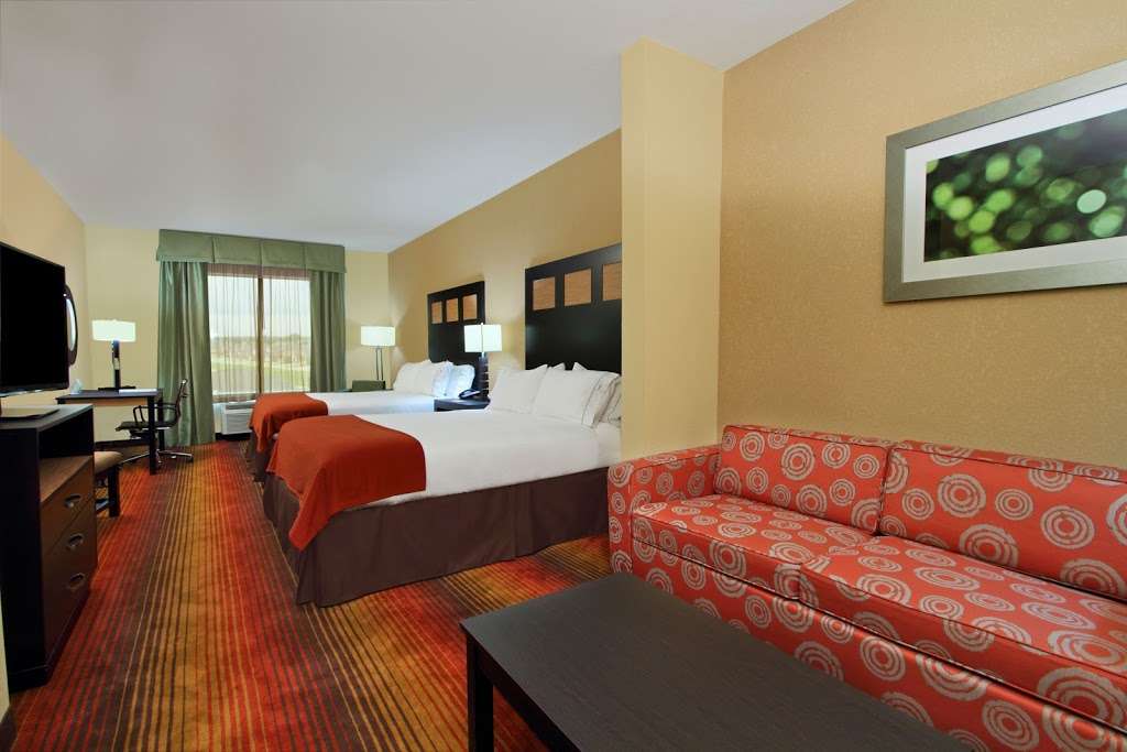 Holiday Inn Express & Suites Houston East - Baytown | 7515 Garth Rd, Baytown, TX 77521, USA | Phone: (281) 421-9988