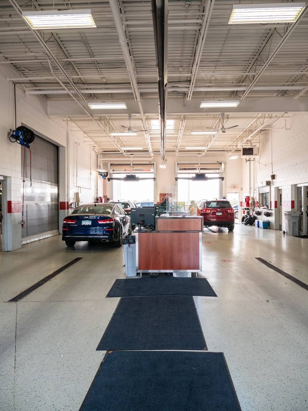Luther Nissan of Inver Grove Service Department | 1470 50th St E, Inver Grove Heights, MN 55077, USA | Phone: (833) 595-0629