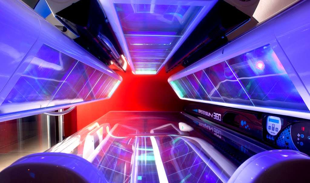 Unlimited Tan | 1101 S Canal St #103, Chicago, IL 60607, USA | Phone: (312) 957-0900