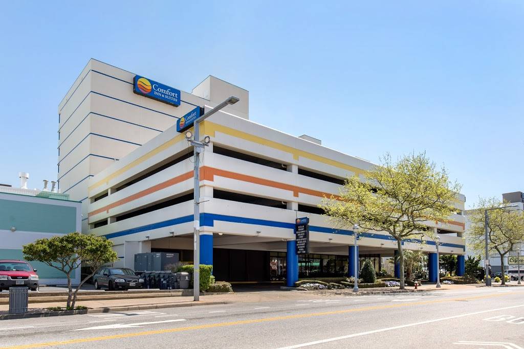 Comfort Inn & Suites Virginia Beach - Oceanfront | 2015 Atlantic Ave, Virginia Beach, VA 23451, USA | Phone: (757) 425-8200