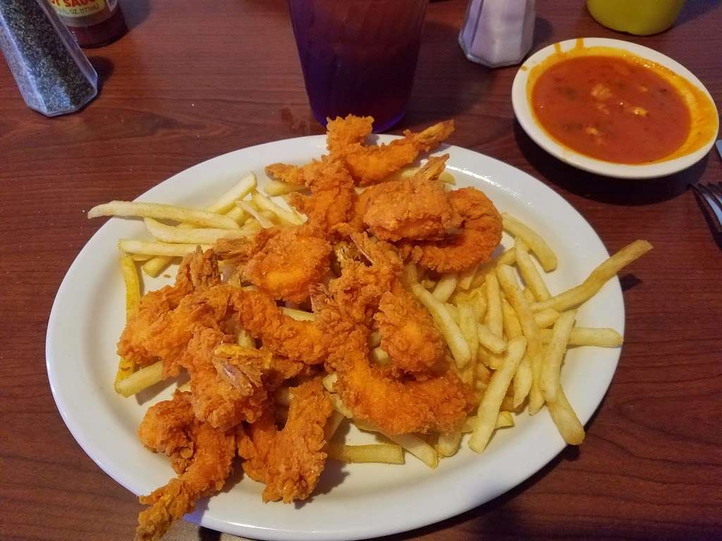 Baytown Seafood restaurant and market | 715 W Main St, Baytown, TX 77520, USA | Phone: (281) 427-2478