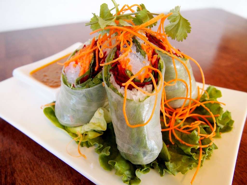 Jasmine Blossom Thai Cuisine | 6520 Hollis St, Emeryville, CA 94608 | Phone: (510) 788-0766