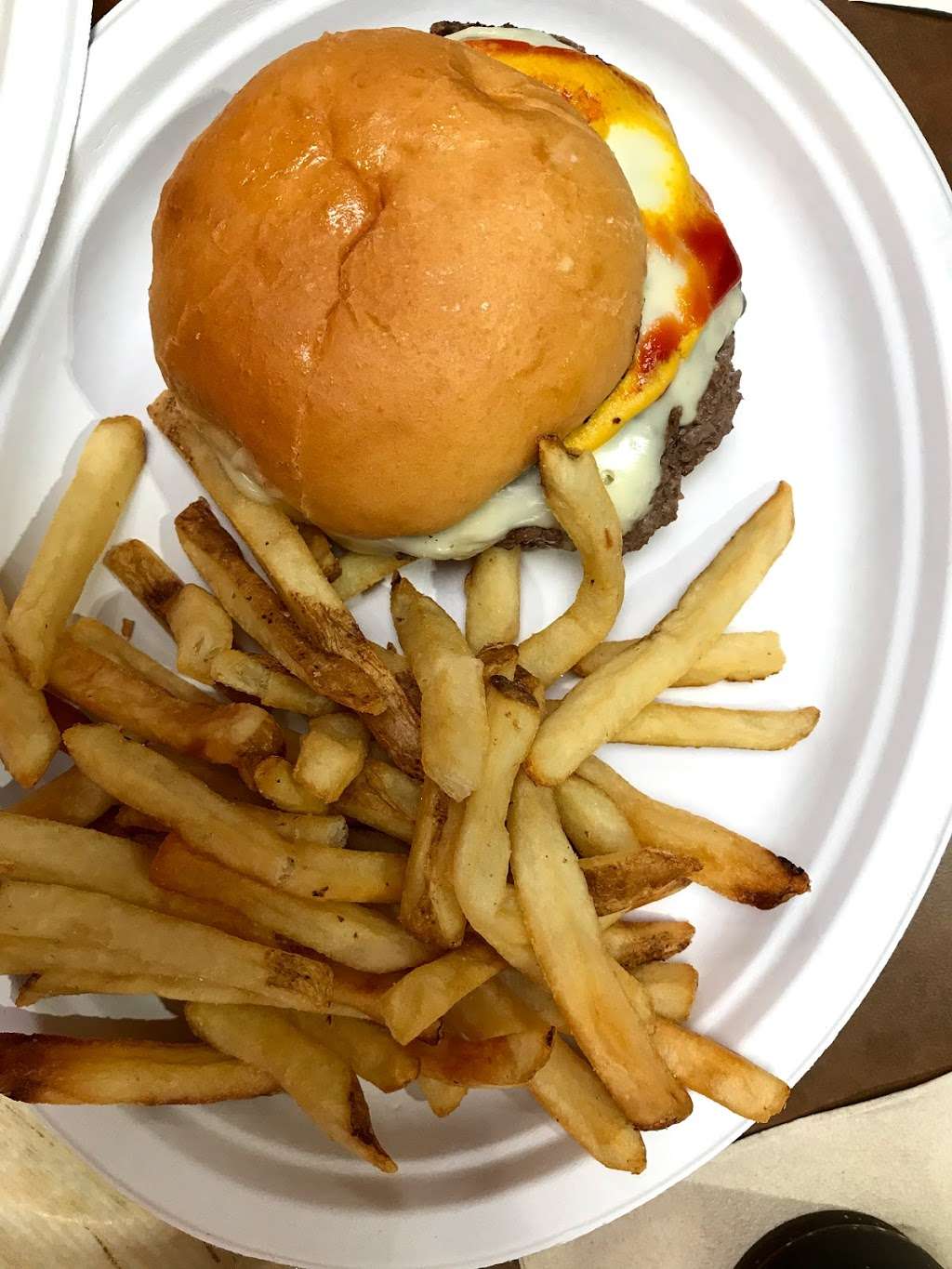 The Burger Bar by Wegmans | 34 Sylvan Way, Parsippany, NJ 07054, USA | Phone: (973) 434-1508