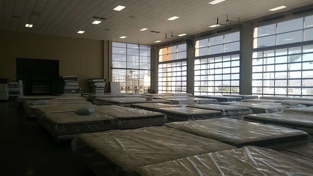 Luxury Mattress Outlet | 24312 Daytona Cove, Perris, CA 92570, USA | Phone: (951) 943-4002