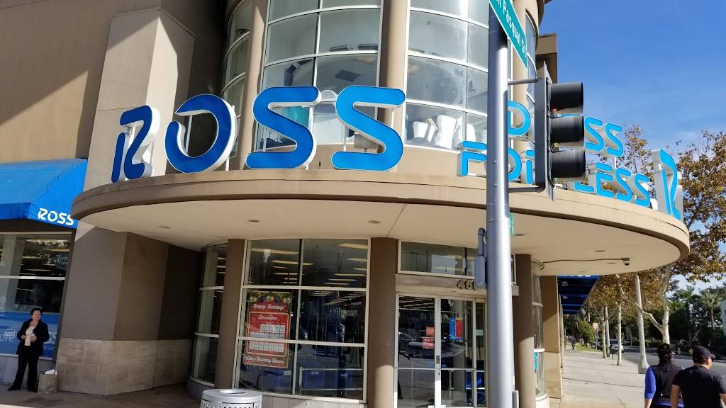 Ross Dress for Less | 5780 NW 183rd St, Hialeah, FL 33015, USA | Phone: (305) 557-9933
