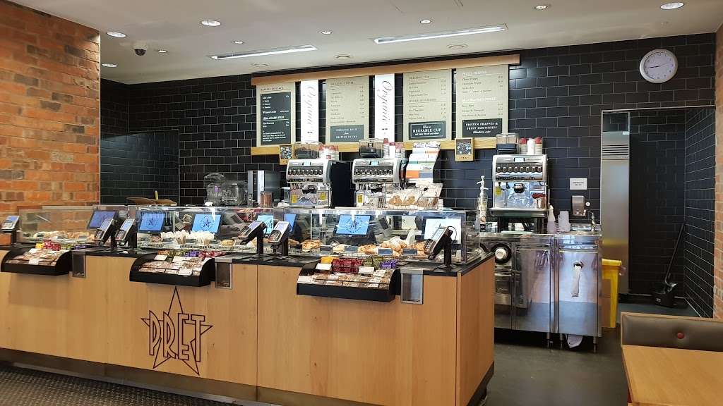 Pret a Manger | South Mimms Services, Bignalls Corner, Potters Bar EN6 3QQ, UK | Phone: 01707 654605