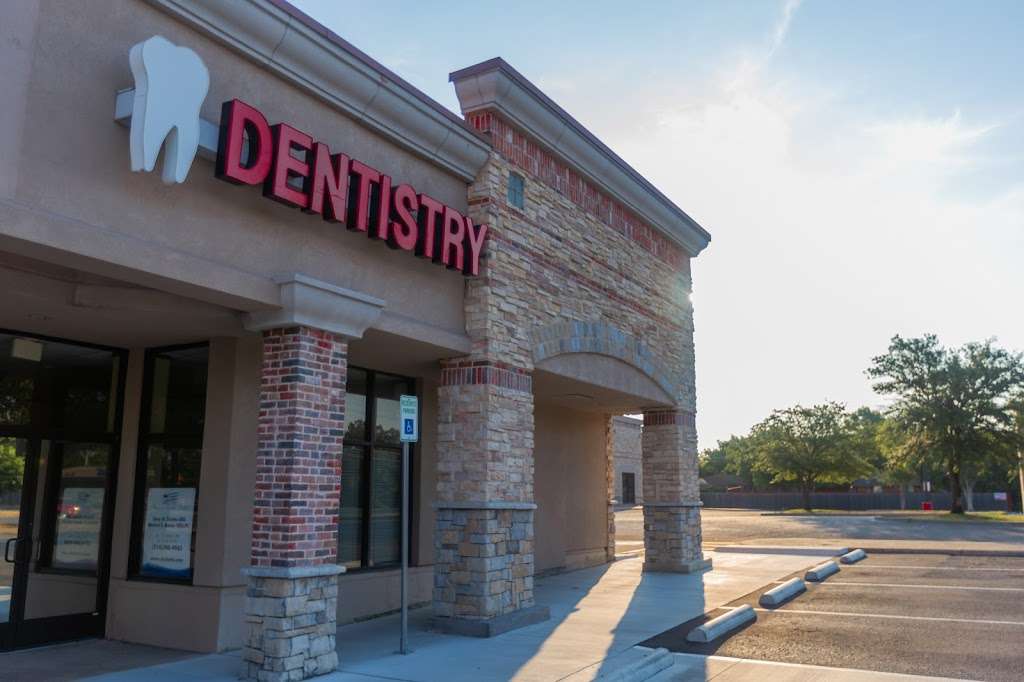 American Family Dental | 10233 E NW Hwy, Dallas, TX 75238 | Phone: (214) 360-7261