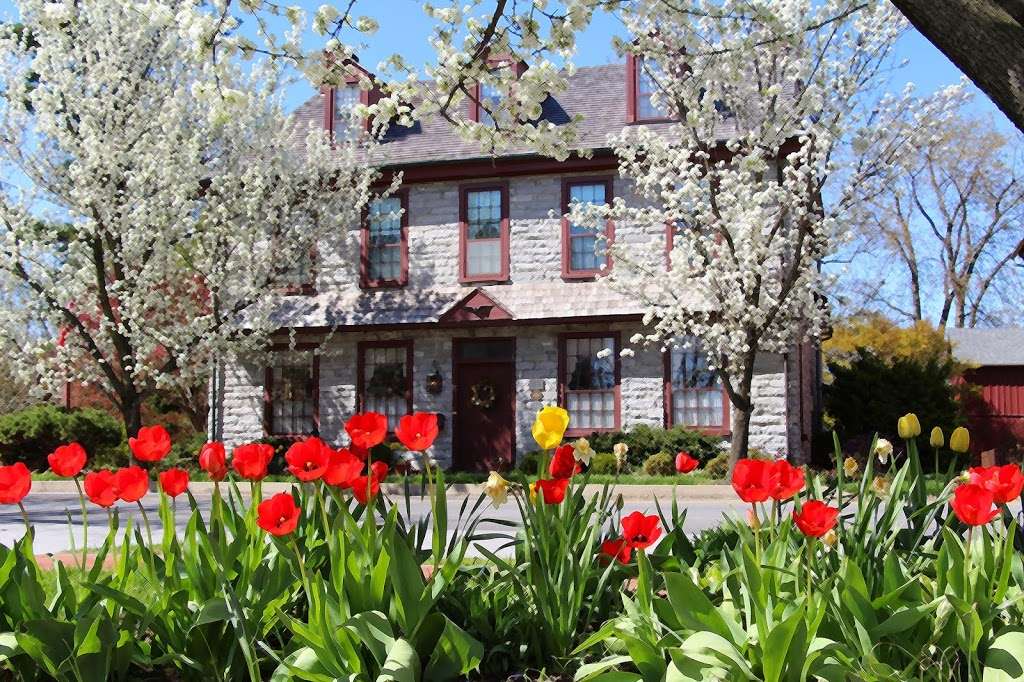 1786 The Limestone Inn Bed and Breakfast | 33 E Main St, Strasburg, PA 17579, USA | Phone: (717) 687-8392