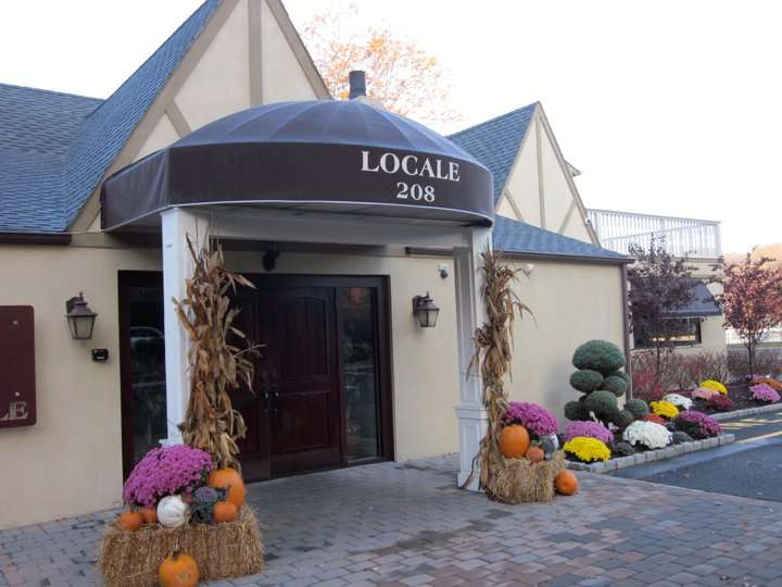Locale Cafe & Bar | 208 Piermont Rd, Closter, NJ 07624, USA | Phone: (201) 750-3233