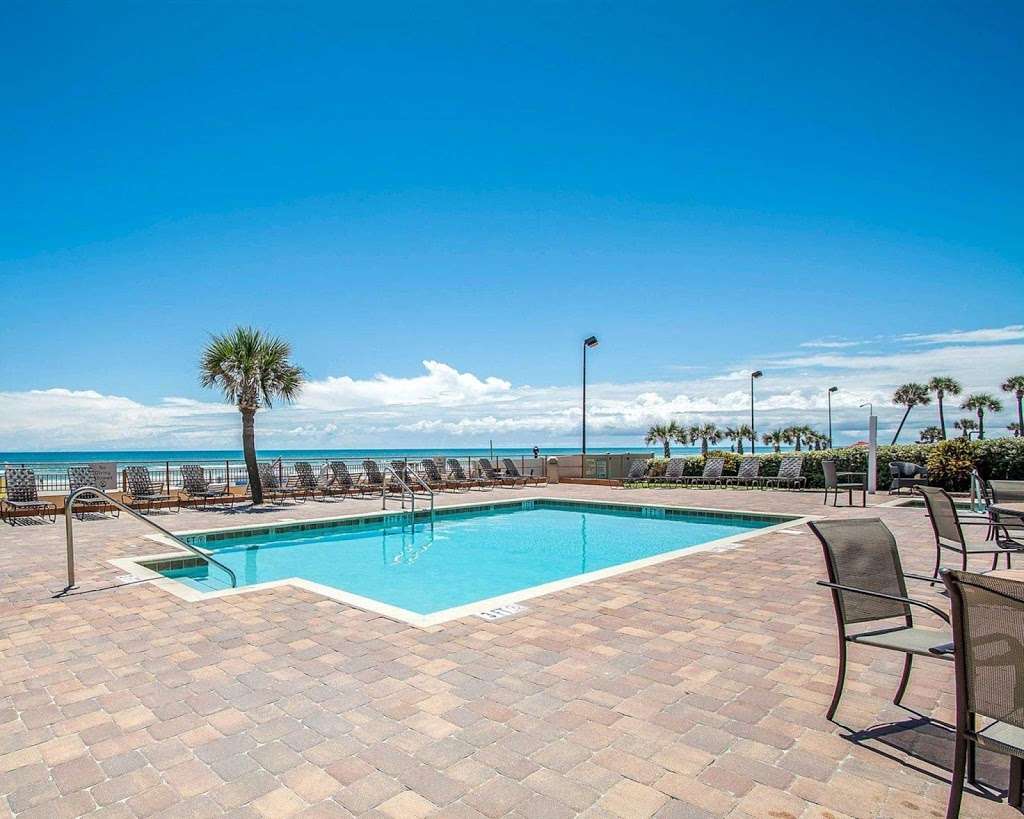 Beach House Inn | 1601 S Atlantic Ave, Daytona Beach, FL 32118, USA | Phone: (386) 255-2221