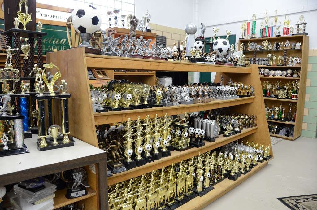 Noblesville Trophies | 1720 S 10th St, Noblesville, IN 46060, USA | Phone: (317) 773-7391