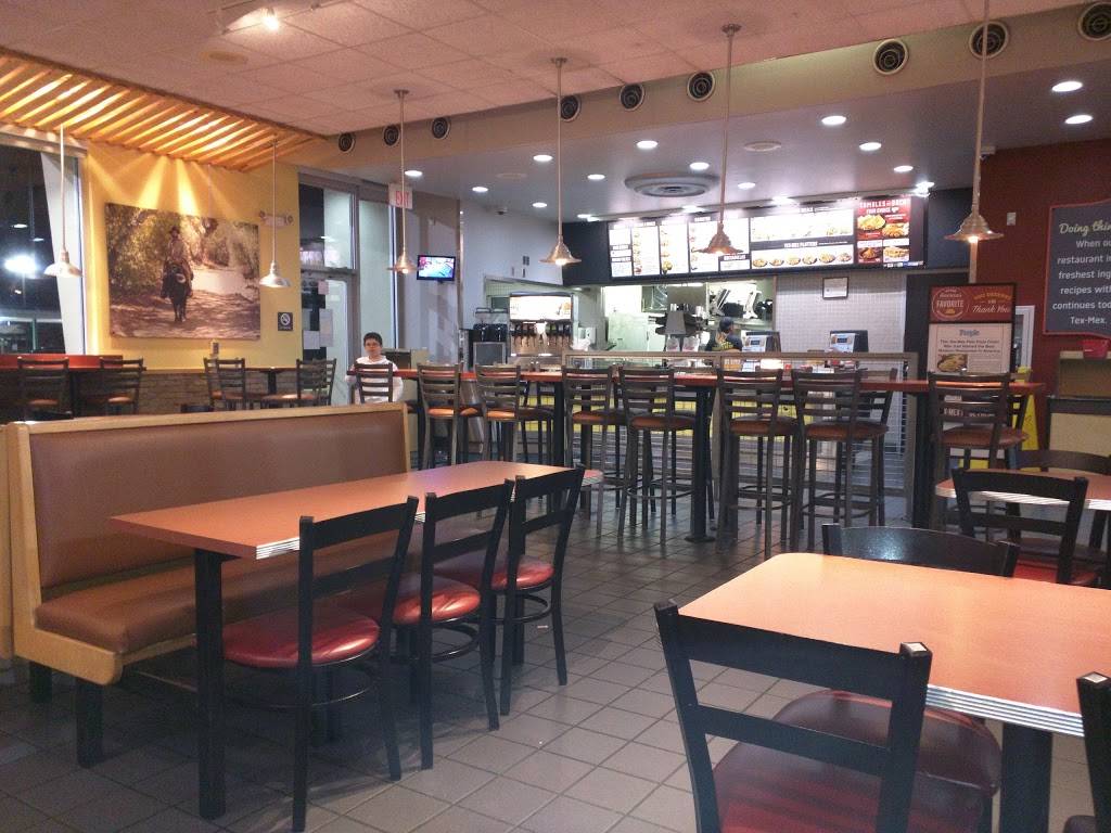 Taco Bueno | 2630 N State Hwy 360 Service Rd E, Grand Prairie, TX 75050, USA | Phone: (972) 623-3080