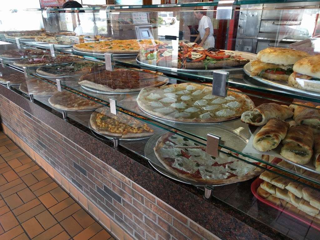 Vinnis Pizzarama | 1025 Hamburg Turnpike, Wayne, NJ 07470, USA | Phone: (973) 628-1510