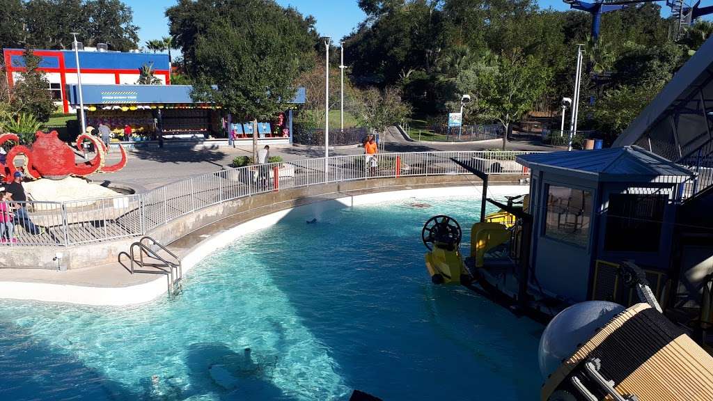 Legoland Florida Resort Employee and Bus Parking Entrance | Cypress Gardens, FL 33884, USA