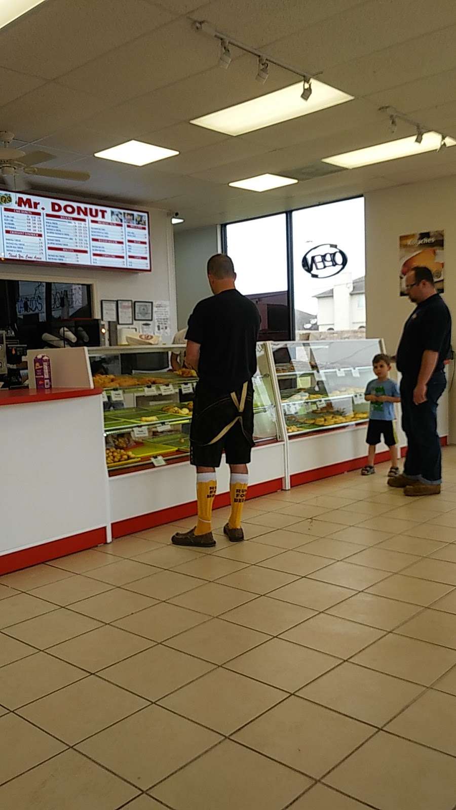 Mr Donuts and Kolaches | 11411 Windfern Rd suite 350, Houston, TX 77064 | Phone: (281) 890-5188