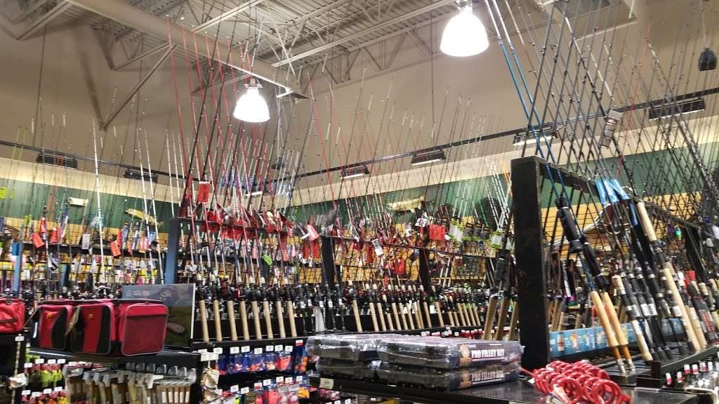 DICKS Sporting Goods | 17780 Garland Groh Blvd, Hagerstown, MD 21740 | Phone: (240) 420-0140